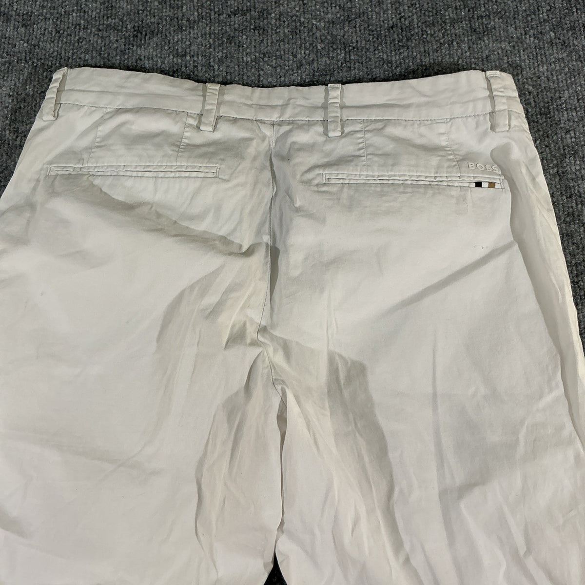 HUGO BOSS Kane Pants Men 32x31 Light Khaki Tan Stretch Golf Chino *Needs Button