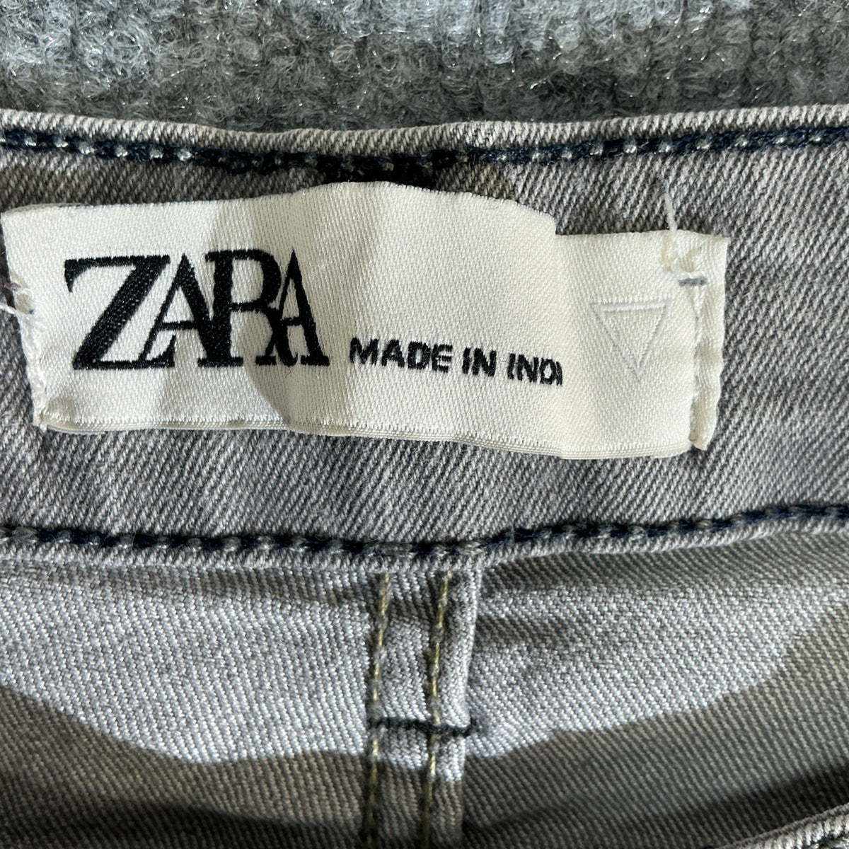 zara jeans women Size Medium USA Made In Morocco Gray Jeans