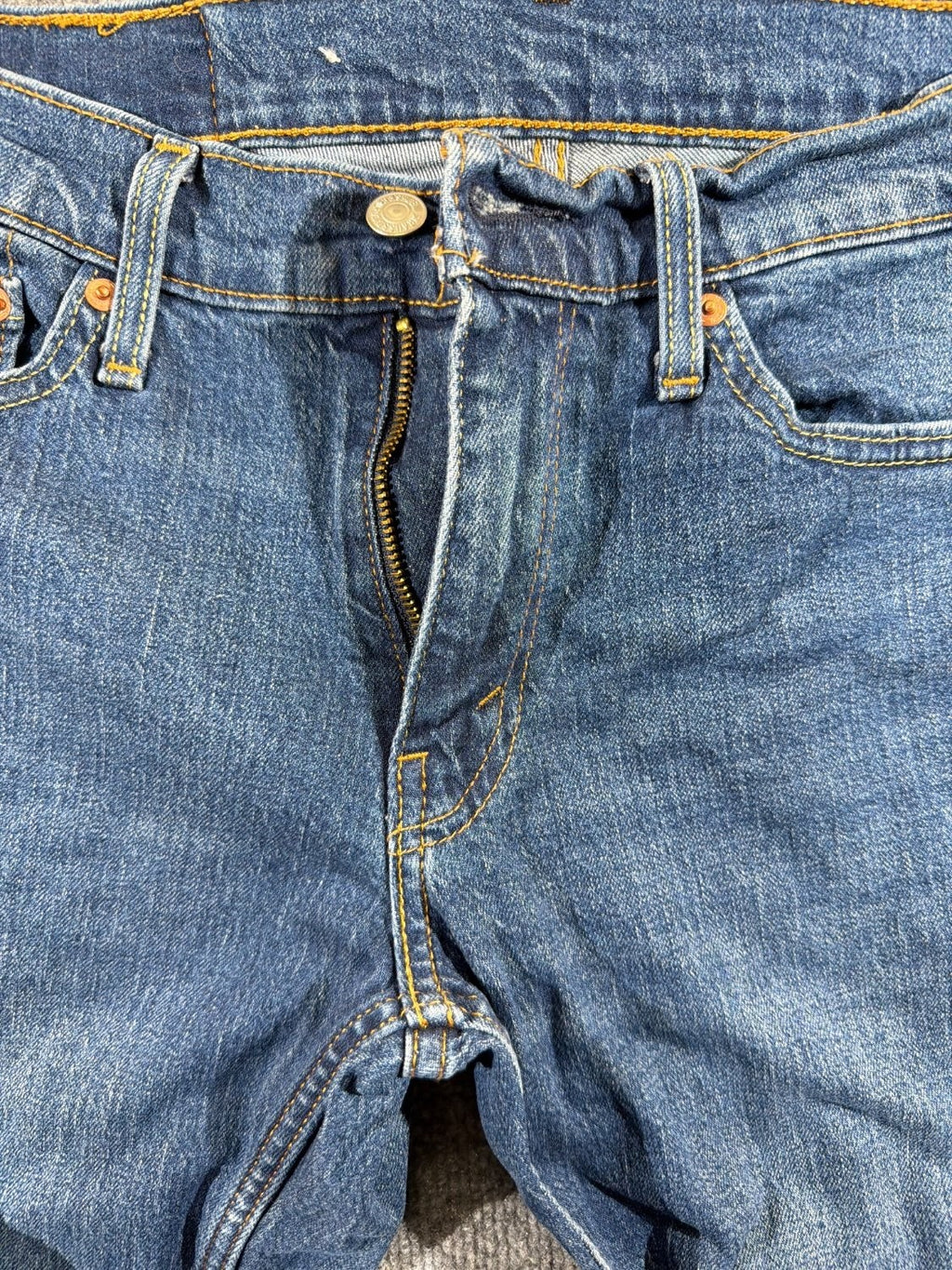 Levi's 511 Slim Fit Men's Jeans Blue Denim Medium Wash 5-Pocket W30 L30 EU 30