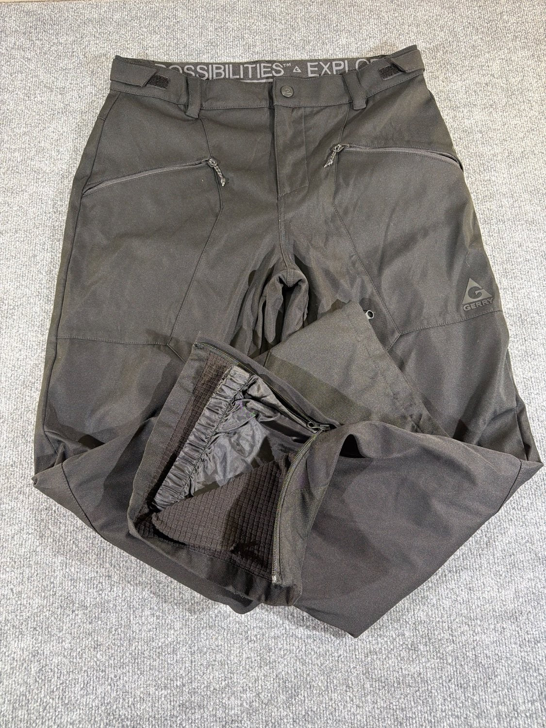 Gerry Utilities Men's Large Snow Pants Black Insulated Waterproof Ski Snowboard