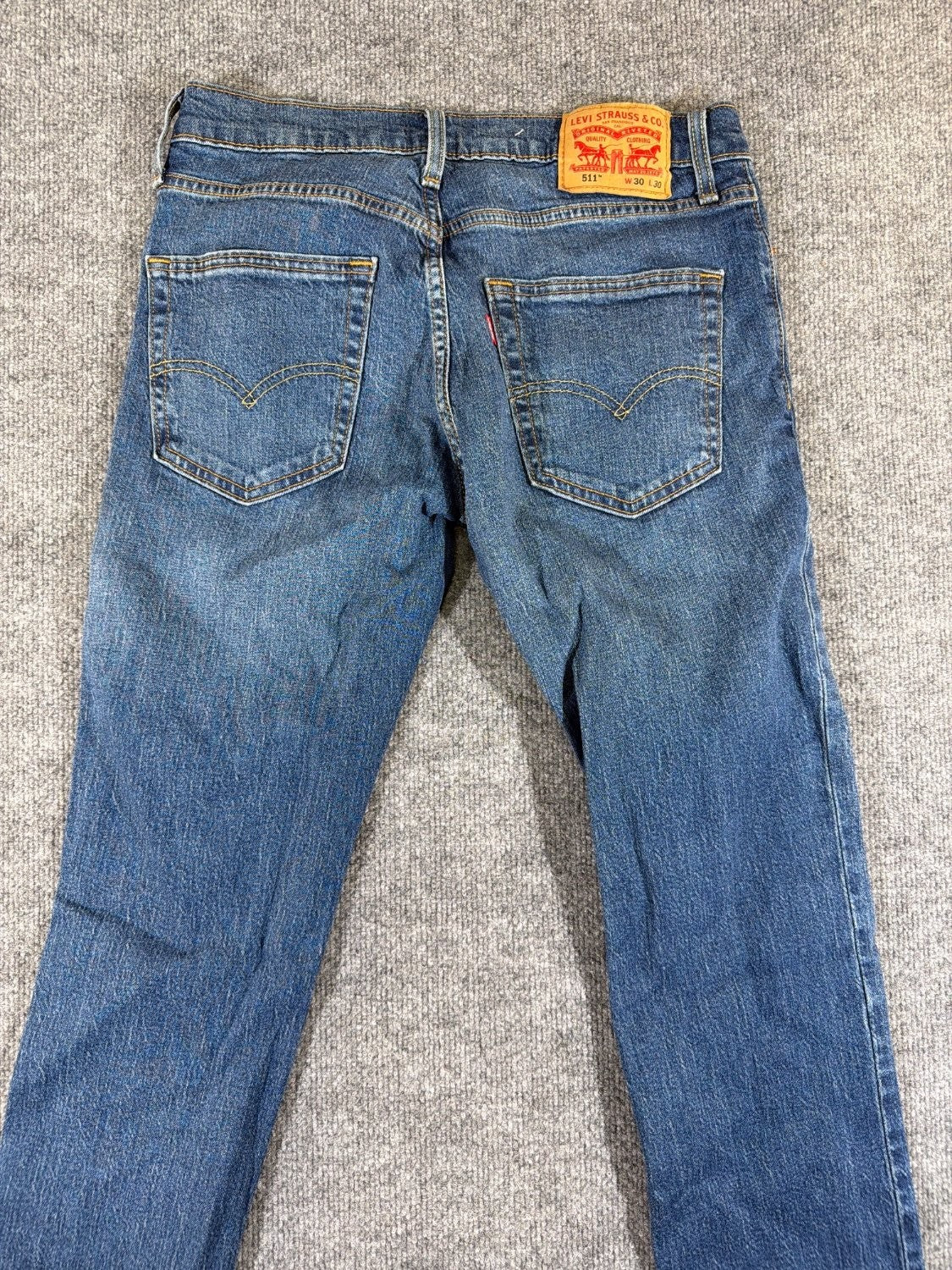 Levi's 511 Slim Fit Men's Jeans Blue Denim Medium Wash 5-Pocket W30 L30 EU 30