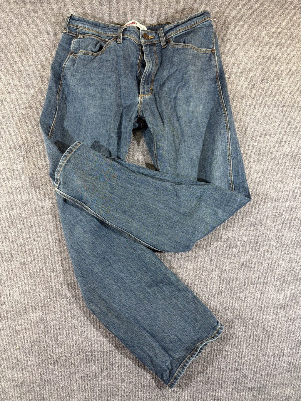 EU 34 Wrangler Regular Fit Men's Jeans 34x32 Medium Wash Blue Stretch Denim