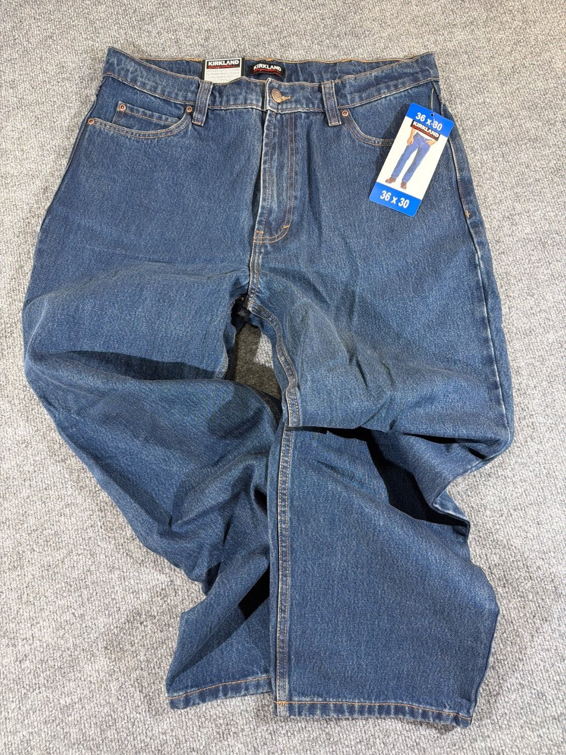 Kirkland Signature Men's Straight Leg Jeans 5-Pocket Blue Denim 36x30 New