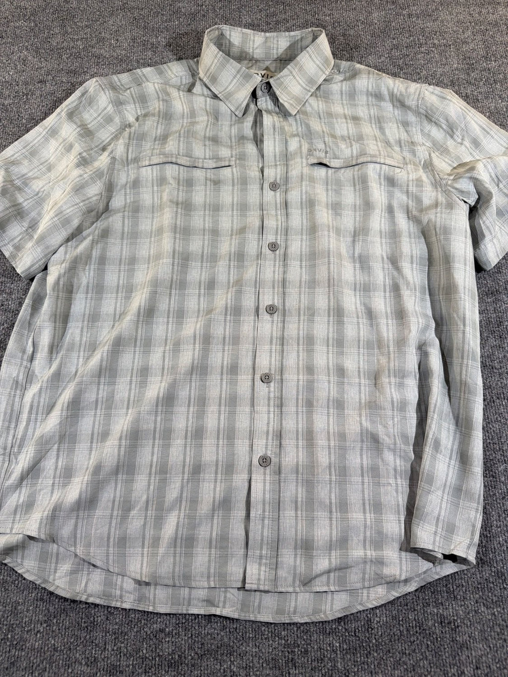 Orvis Men's XL Short Sleeve Plaid Fishing Shirt Gray Vented Moisture Wicking