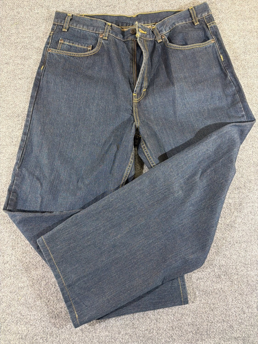 US 5 Kirkland Signature Men's Jeans 38x30 Dark Wash Blue Straight Leg Denim