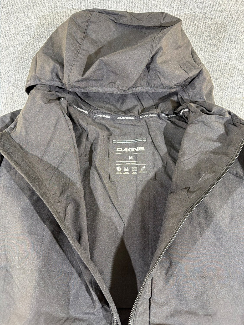 Dakine Men's Hooded Full-Zip Jacket M Black Water Wind Resistant Active Stretch