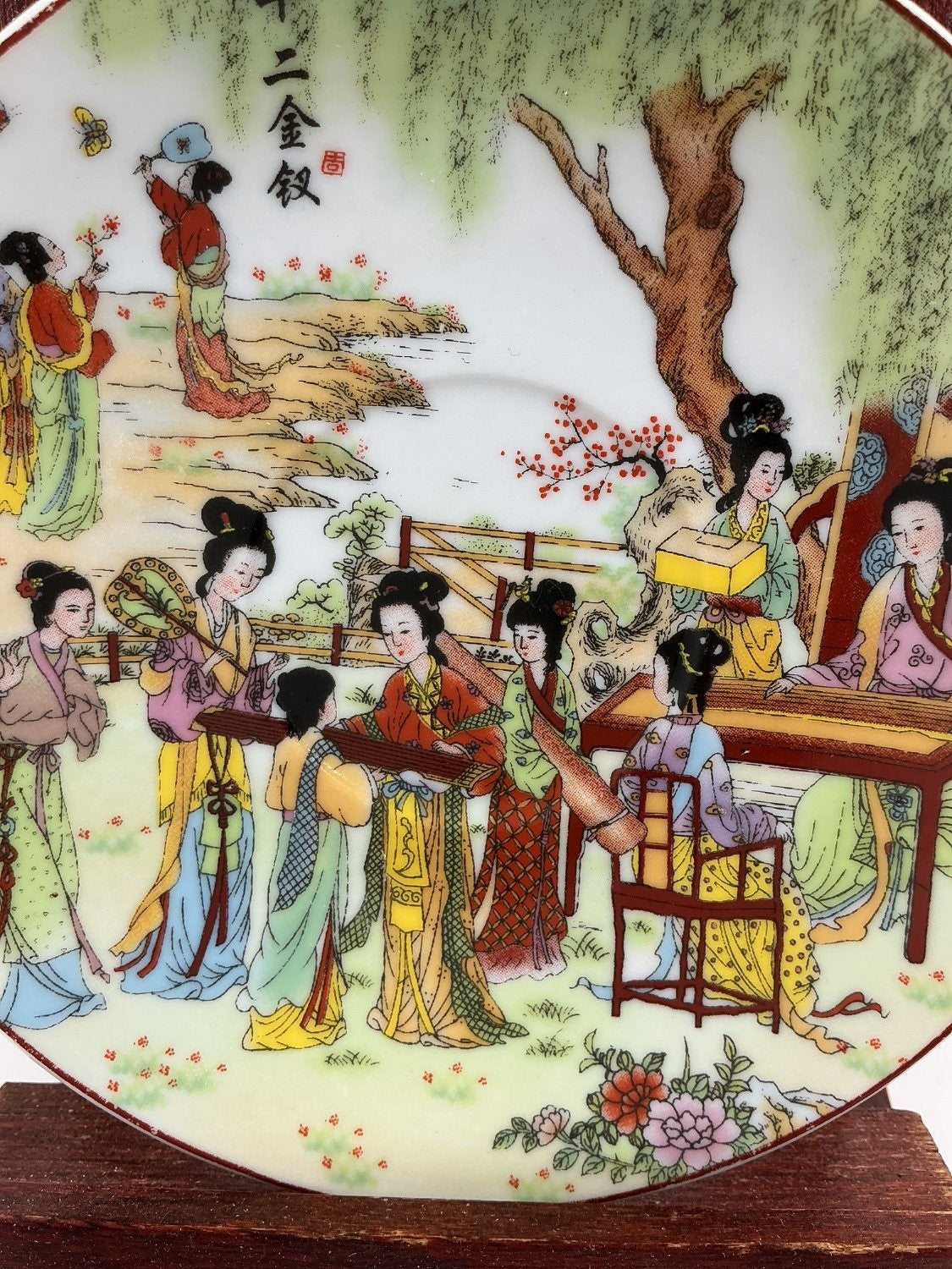 Yiwei Porcelain Twelve Beauties of Jinling Decorative Saucer Small Multicolor