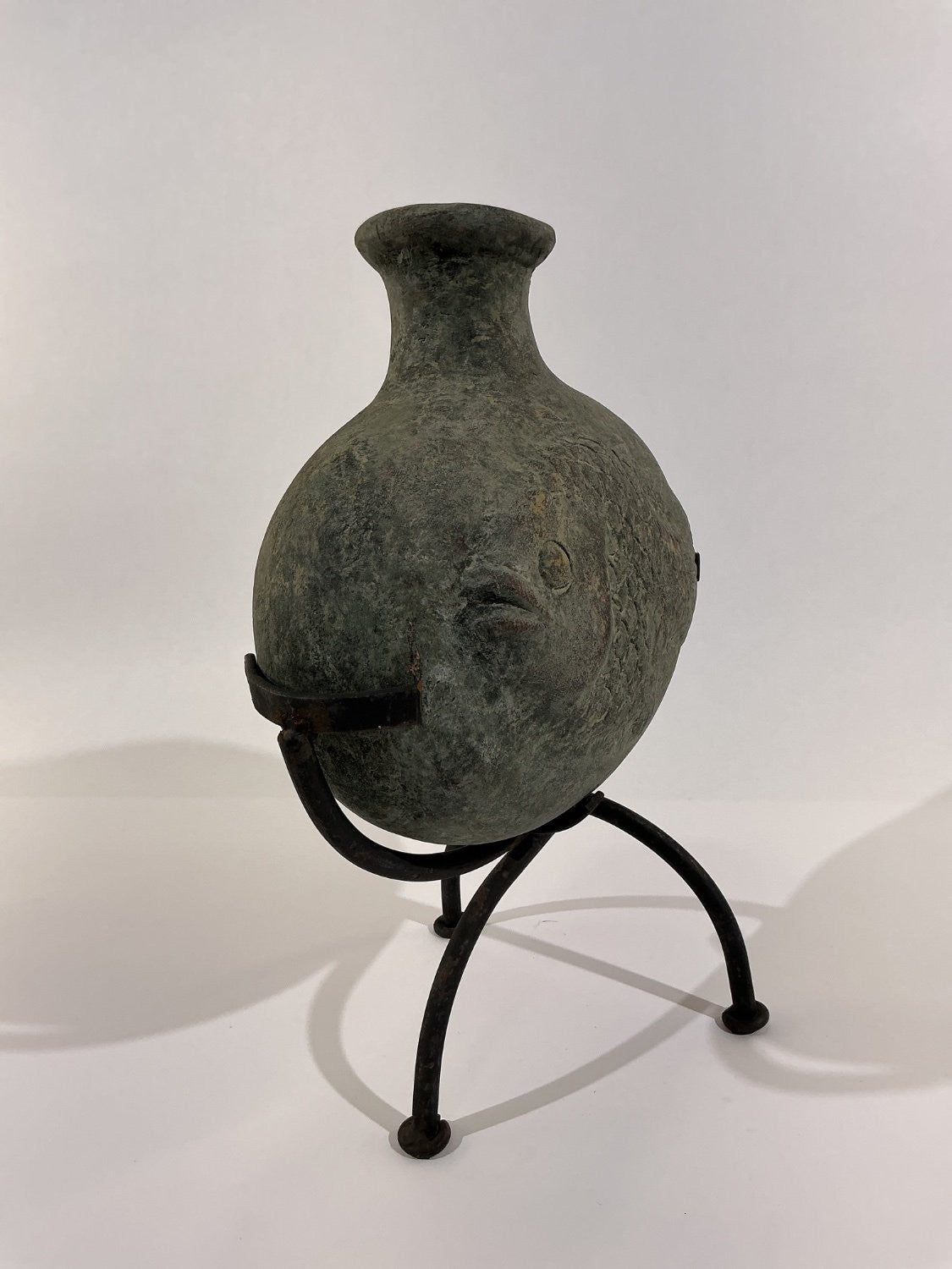 Vintage Hand Carved Stone Fish Vessel Medium Gray Folk Art Tripod Stand Used