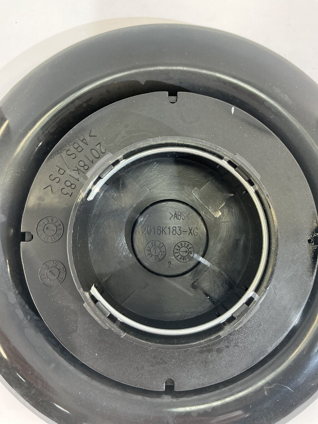 Rolls-Royce Phantom Ghost Wraith Wheel Center Cap Black 2018K183-XG 2018K183