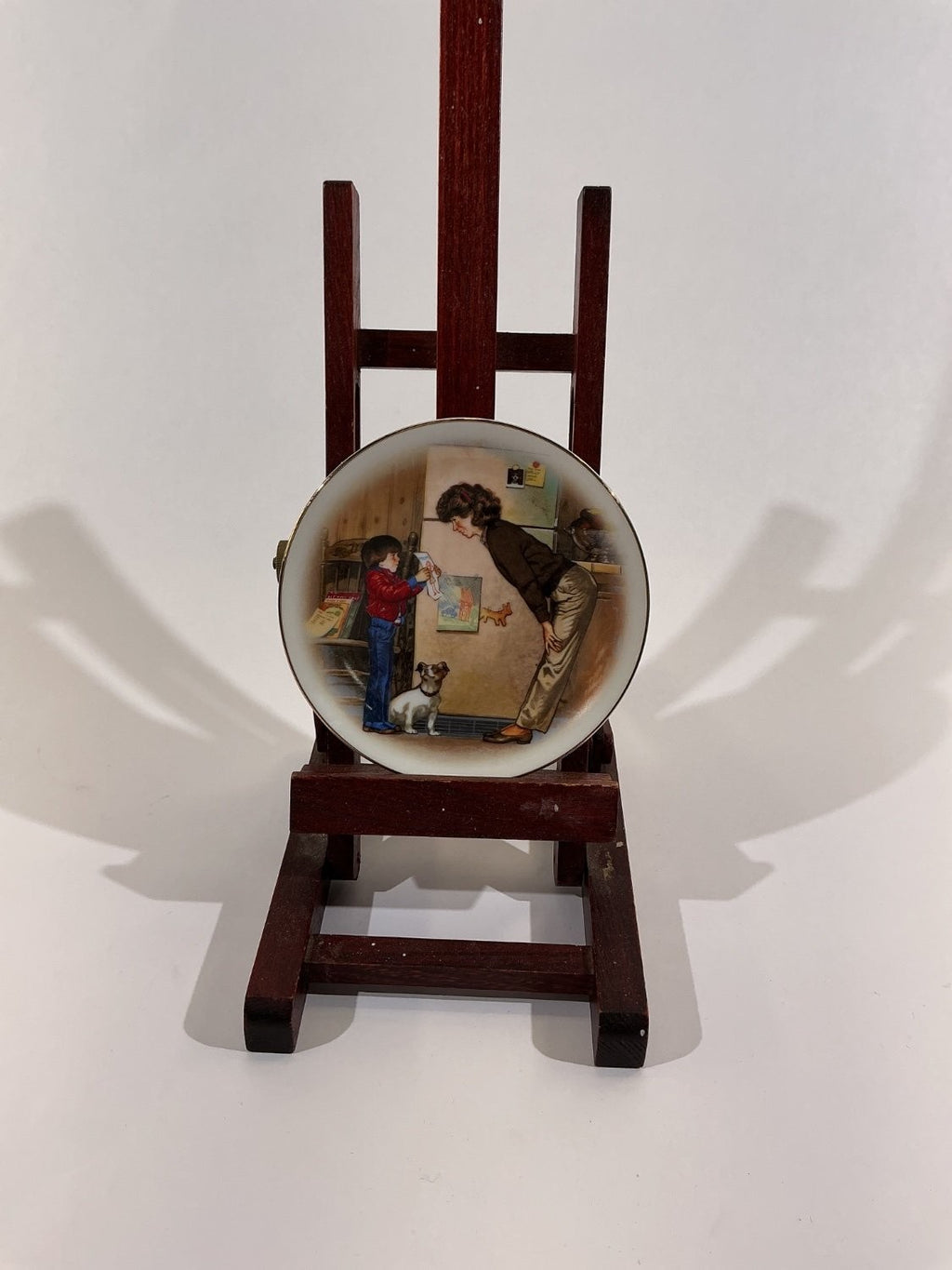 Avon Creation of Love - Mother's Day 1985 Collector Plate Small Multicolor