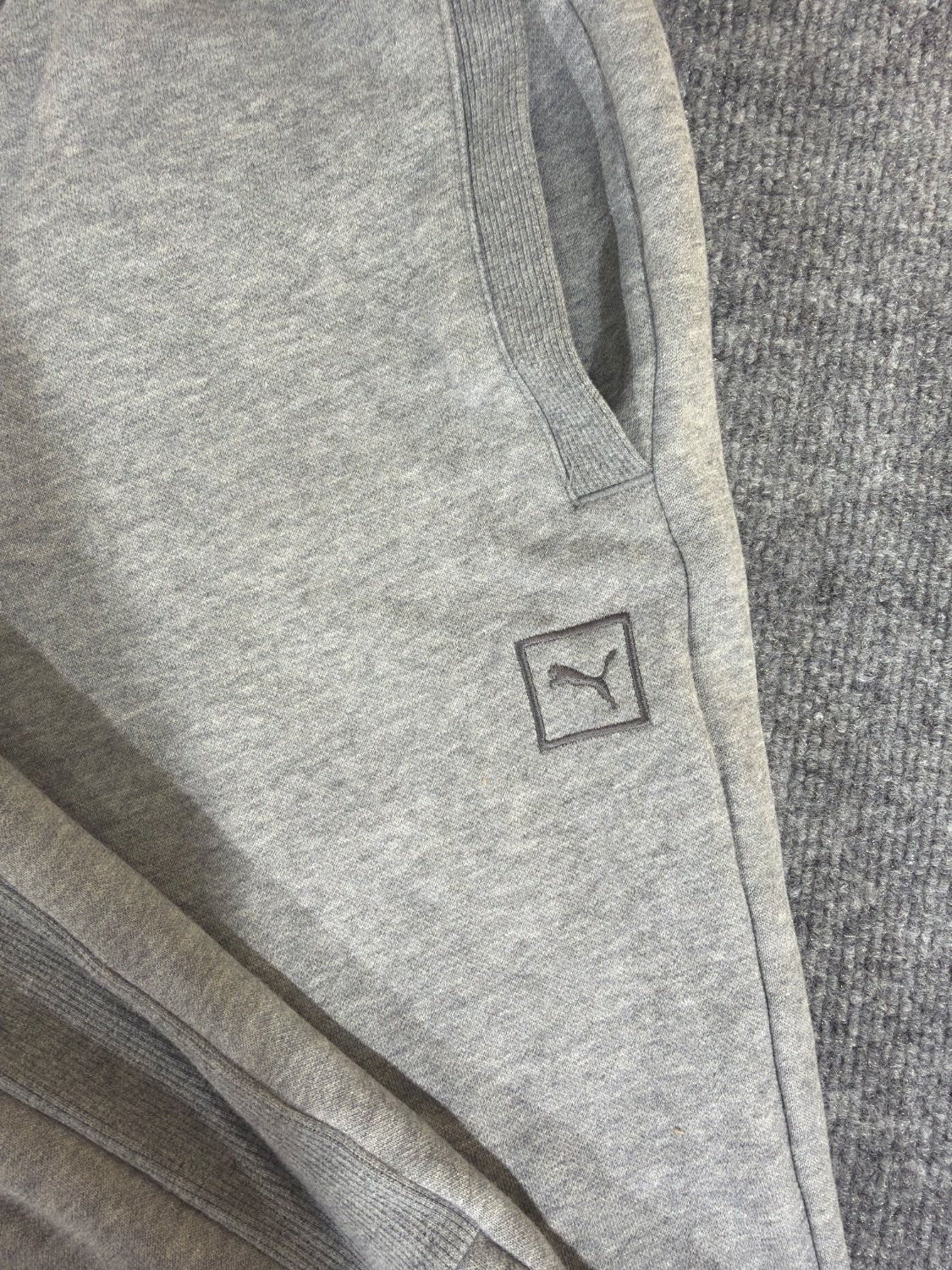 Puma Men's Fleece Jogger Sweatpants Size Small Heather Gray 889288-02 Athletic
