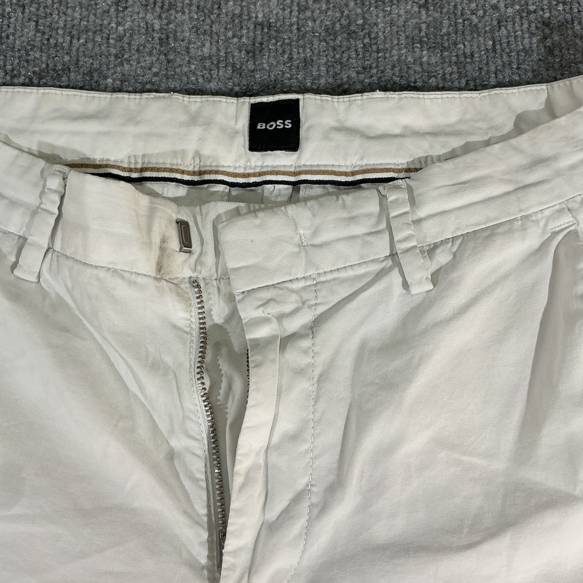 HUGO BOSS Kane Pants Men 32x31 Light Khaki Tan Stretch Golf Chino *Needs Button