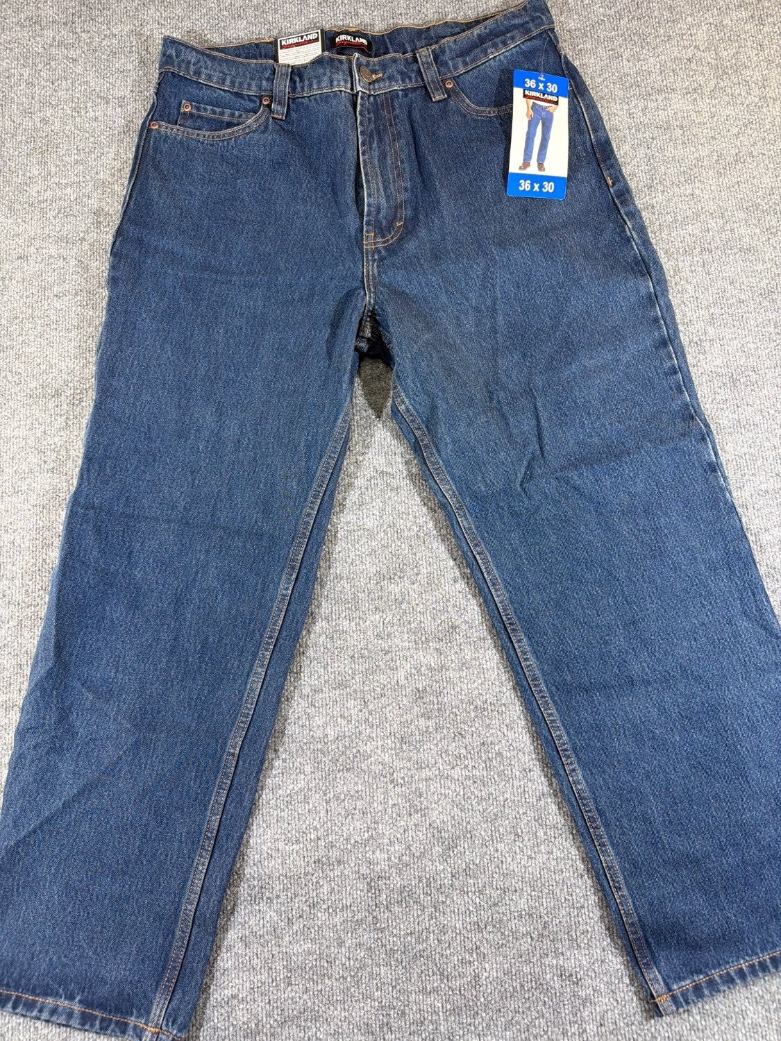 Kirkland Signature Men's Straight Leg Jeans 36x30 Blue Denim 5-Pocket 7771620