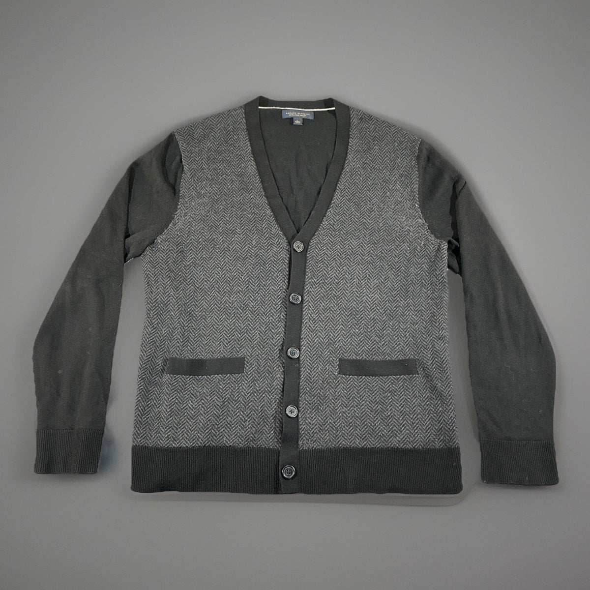 Banana Republic Men’s Cardigan Herringbone Pattern Size L Urban Collection