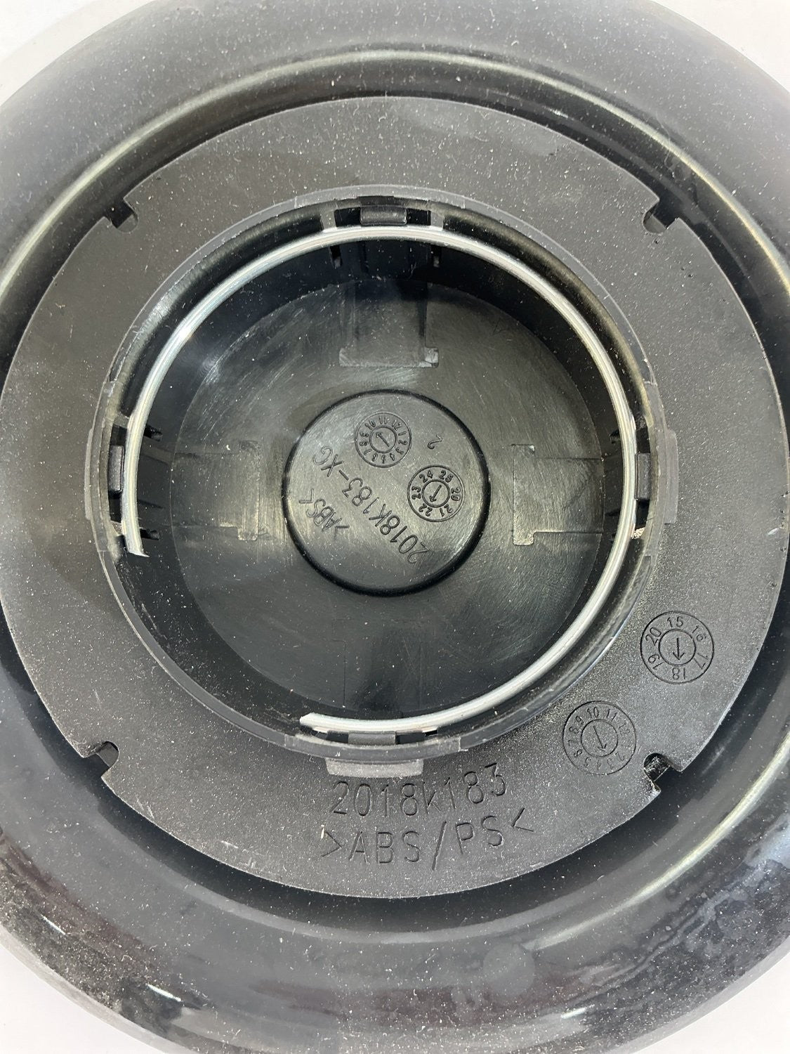 Rolls-Royce Phantom Ghost Wraith Wheel Center Cap Black 2018K183-XG 2018K183