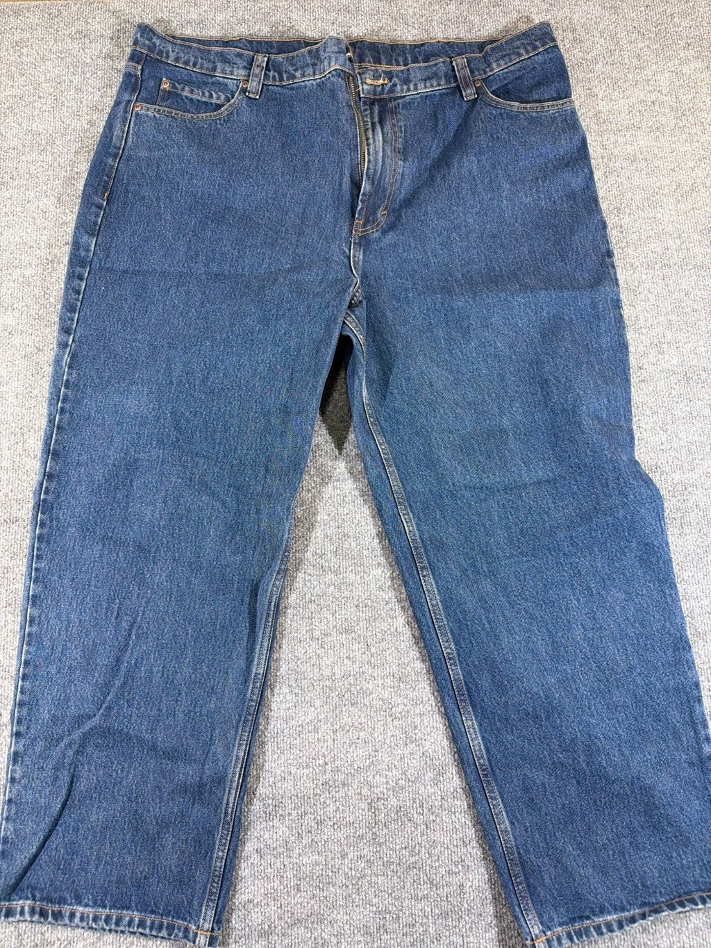 Kirkland Signature Men's Straight Leg Jeans Medium Wash Blue Denim 44 x 30 US 11