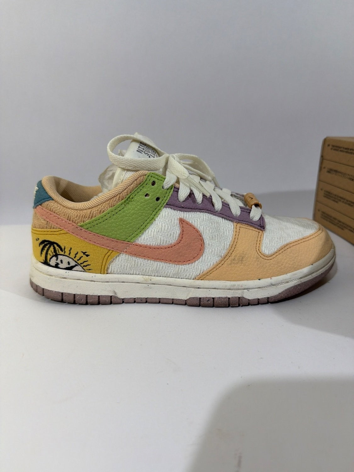 Nike Dunk Low SE Sun Club Sail Sanded Gold DQ0265-100 Women's Size 6 Sneaker Box