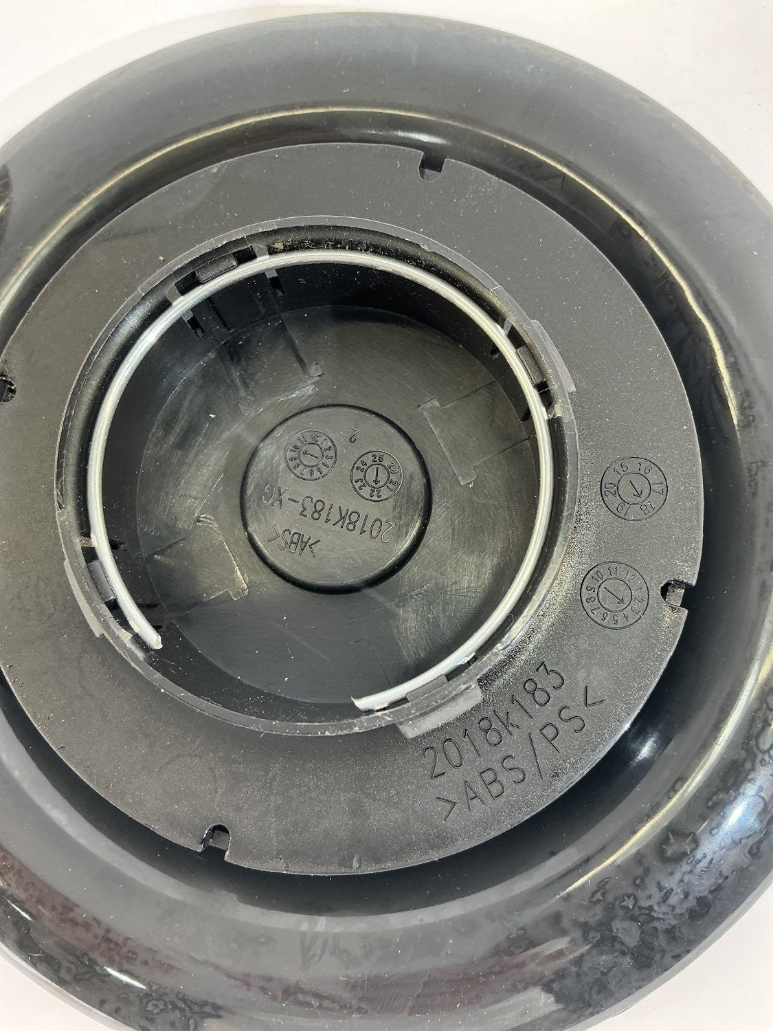 Rolls-Royce Self-Leveling Wheel Center Cap Black Silver Floating RR 2018K183