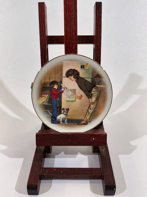 Avon Creation of Love - Mother's Day 1985 Collector Plate Small Multicolor