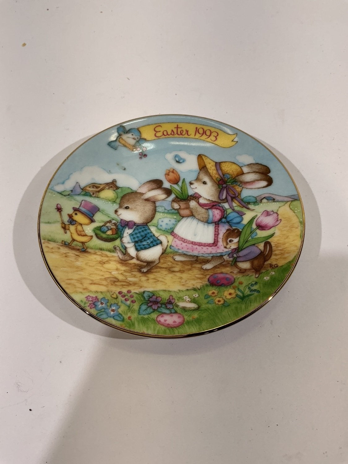 Avon Easter Parade 1993 Plate Collector Small Multicolor Porcelain