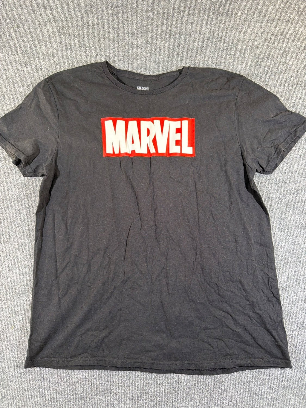 Marvel Classic Red Box Logo Graphic T-Shirt Men's XL Black Cotton Mad Engine