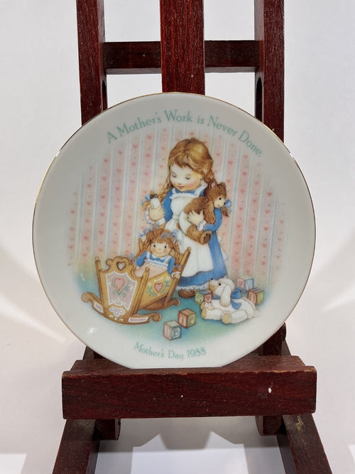 Avon A Mother's Work Is Never Done Collector Plate Small Multicolor Porcelain