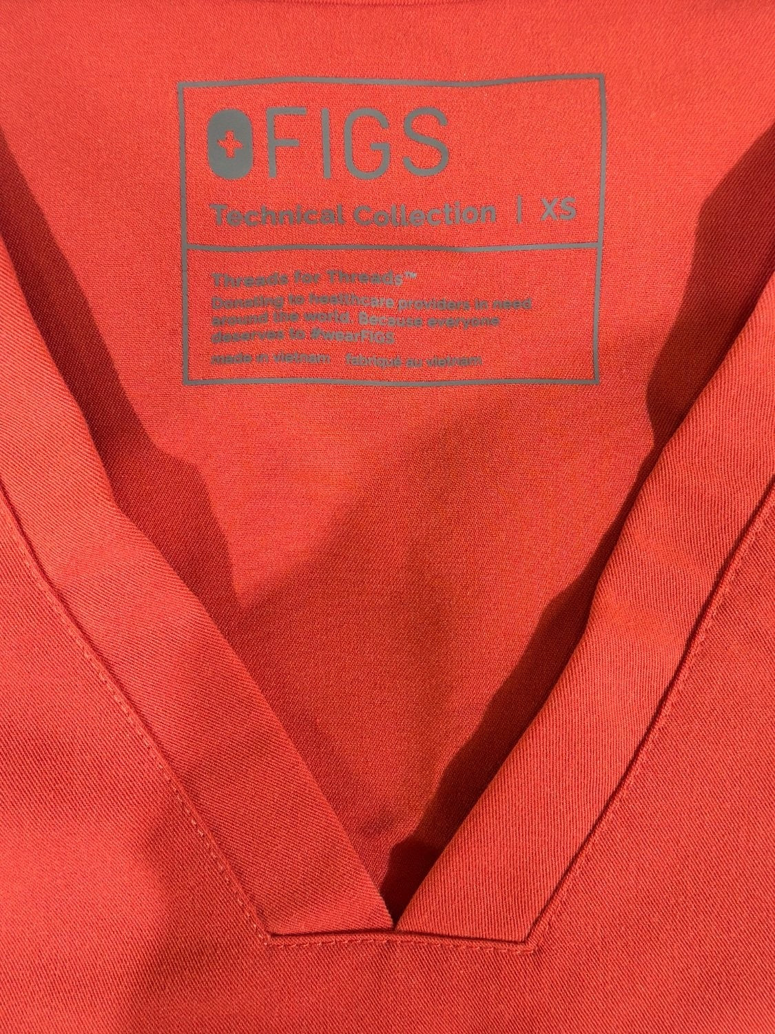 FIGS Catarina Scrub Top Women XS Red Technical Collection V-Neck Moisture