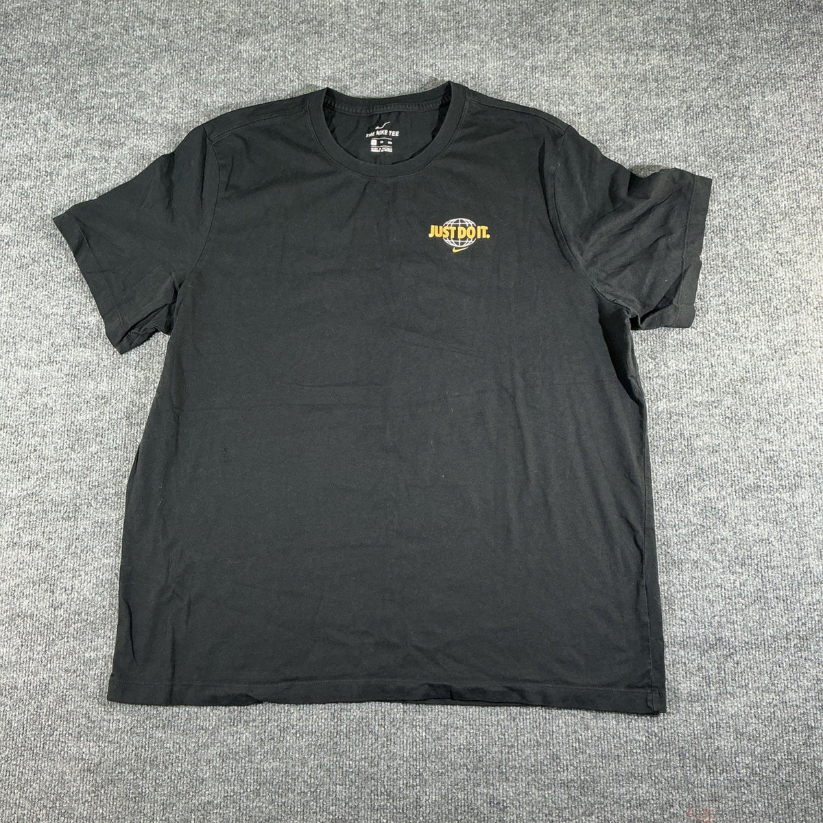 Nike Shirt Mens X Extra Large Black Short Sleeve Graphic Tee Swoosh Athletic