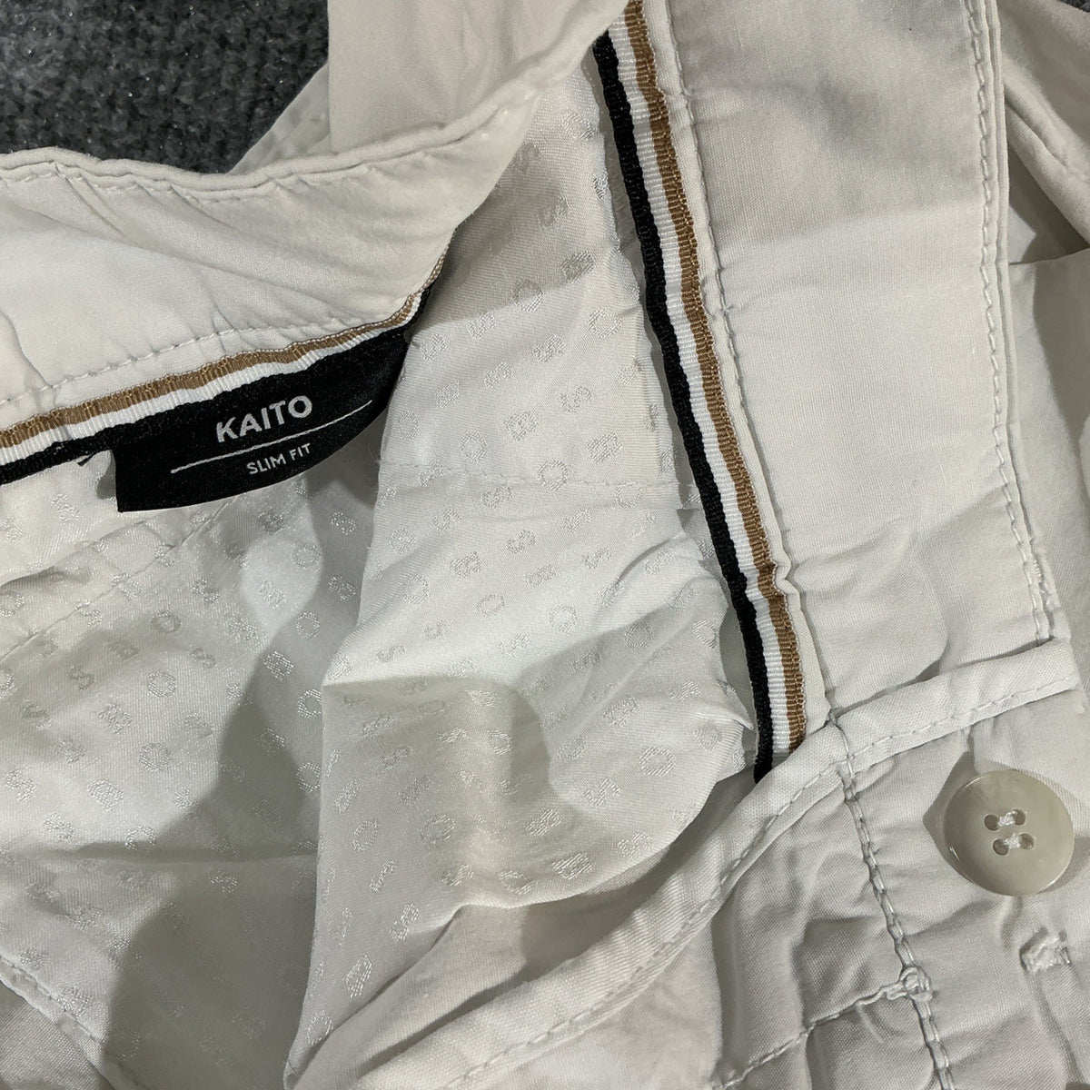 HUGO BOSS Kane Pants Men 32x31 Light Khaki Tan Stretch Golf Chino *Needs Button