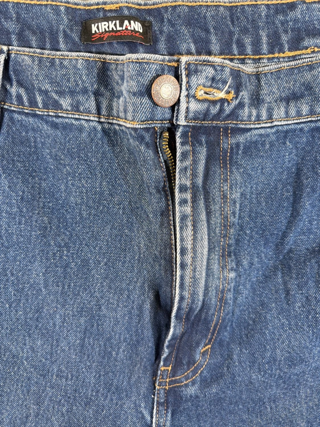 Kirkland Signature Men's Straight Leg Jeans Medium Wash Blue Denim 44 x 30 US 11
