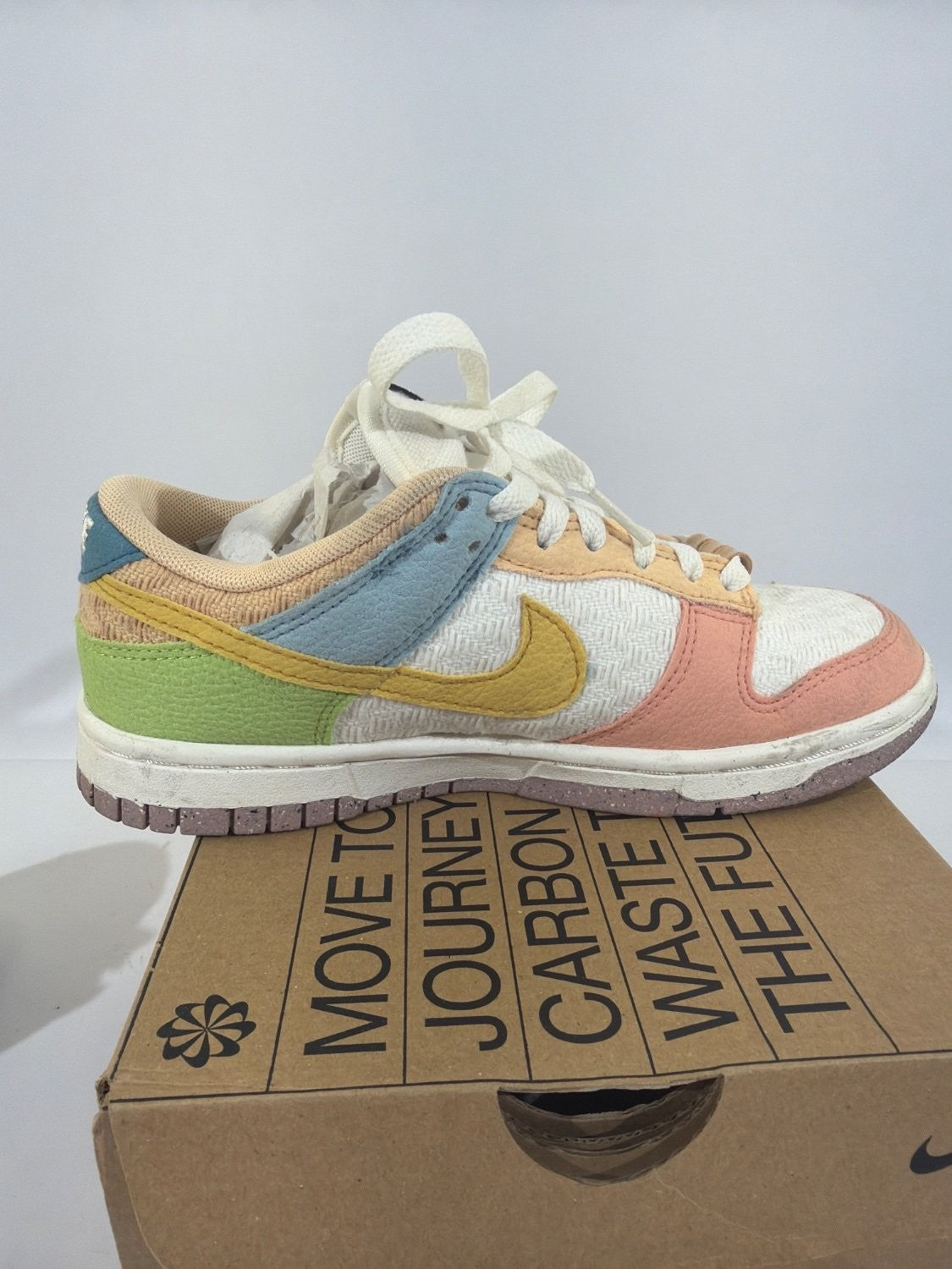 Nike Dunk Low SE Sun Club Sail Sanded Gold DQ0265-100 Women's Size 6 Sneaker Box