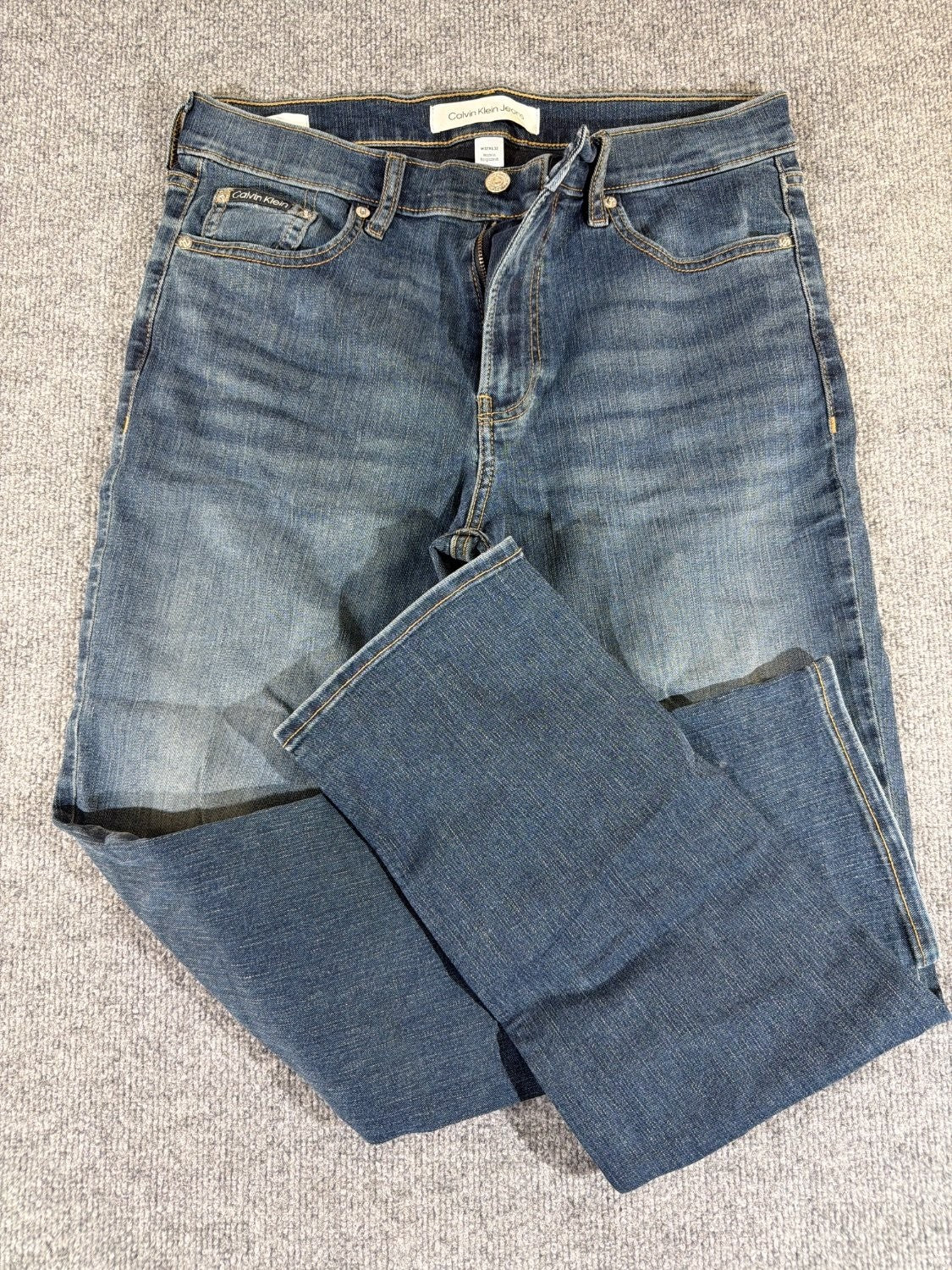 Calvin Klein Jeans Men's Straight Leg Blue Denim Jeans W32 x L32 Dark Wash EU 32