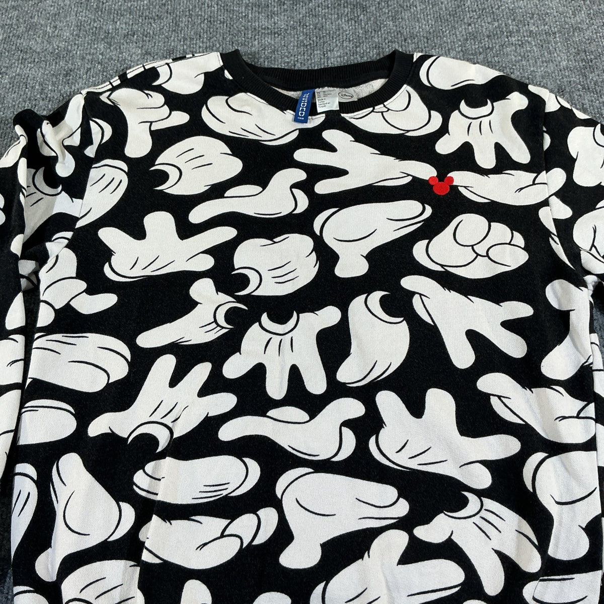 Disney Mickey Mouse Divided Men’s XS Size T-Shirt