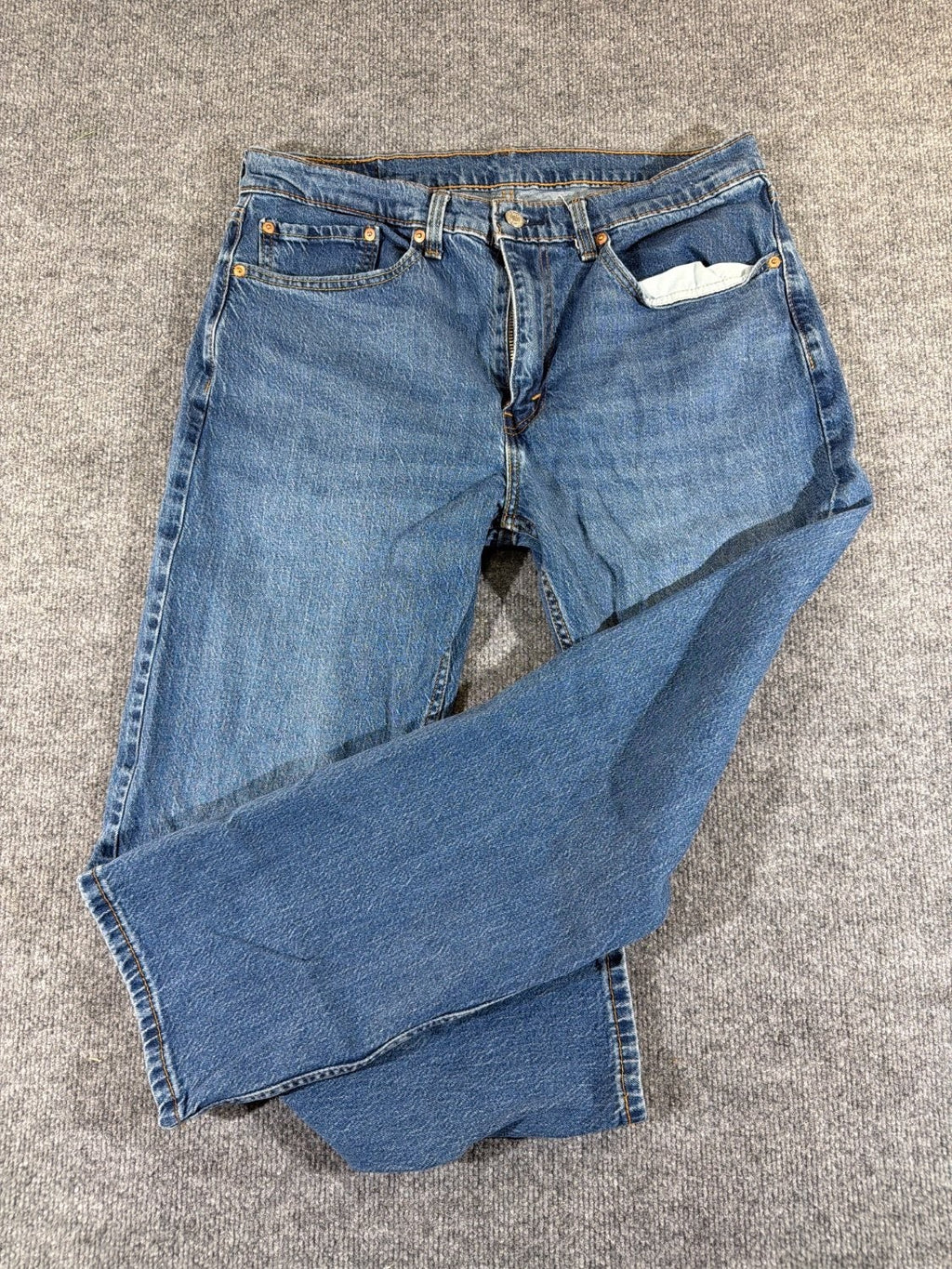 Levi's 505 Regular Fit Straight Leg Jeans Men's 34x30 Medium Wash Blue Denim