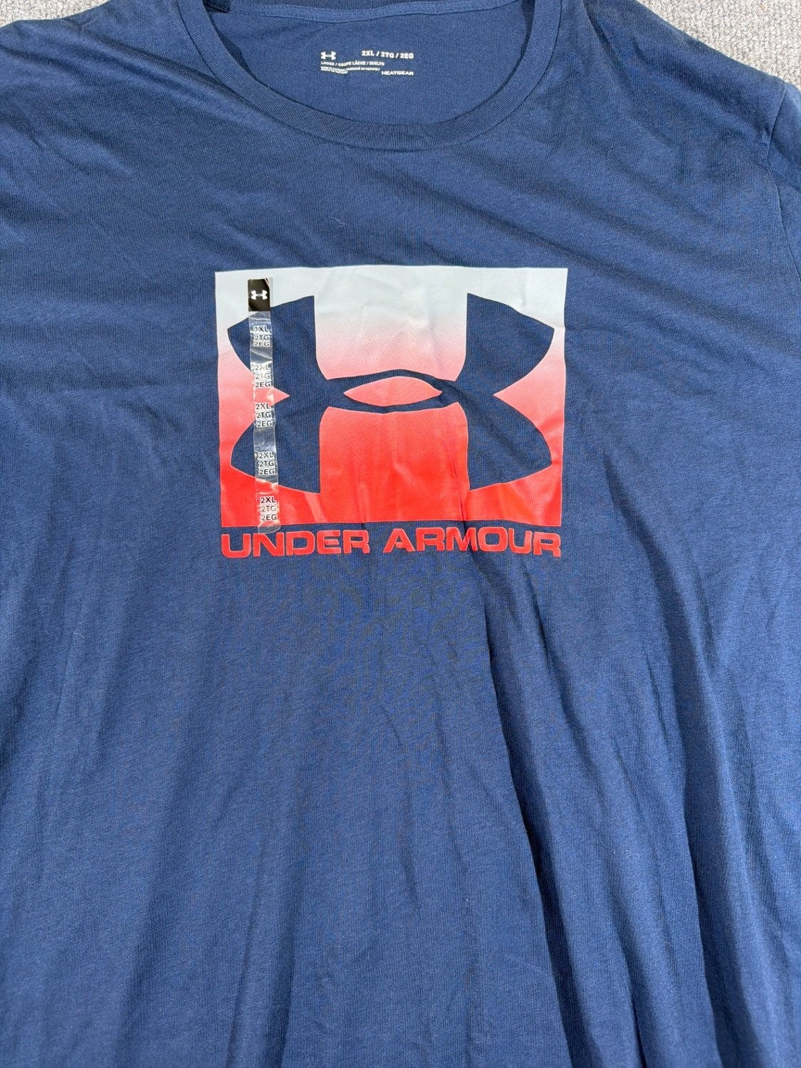 Under Armour HeatGear T-Shirt Mens 2XL Loose Fit Navy Blue Ombre Logo Graphic