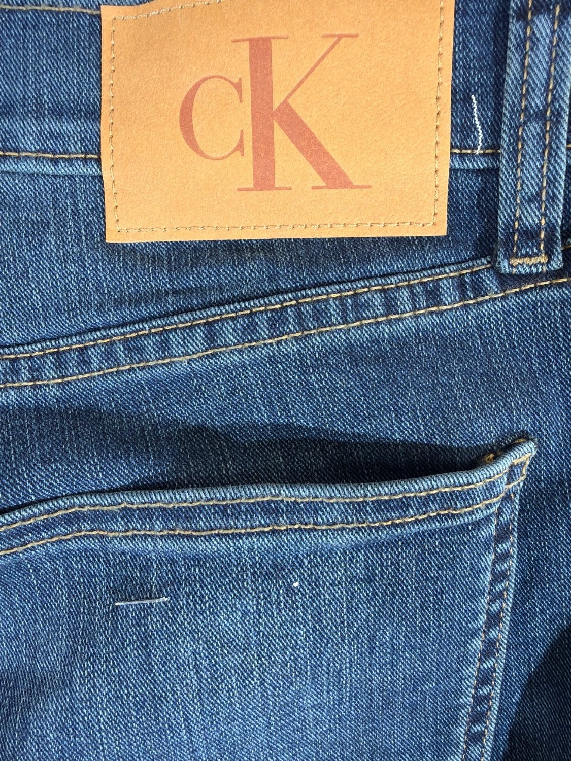 Calvin Klein Jeans Men's Straight Leg Blue Denim Jeans W34 L29 Dark Wash EU 34