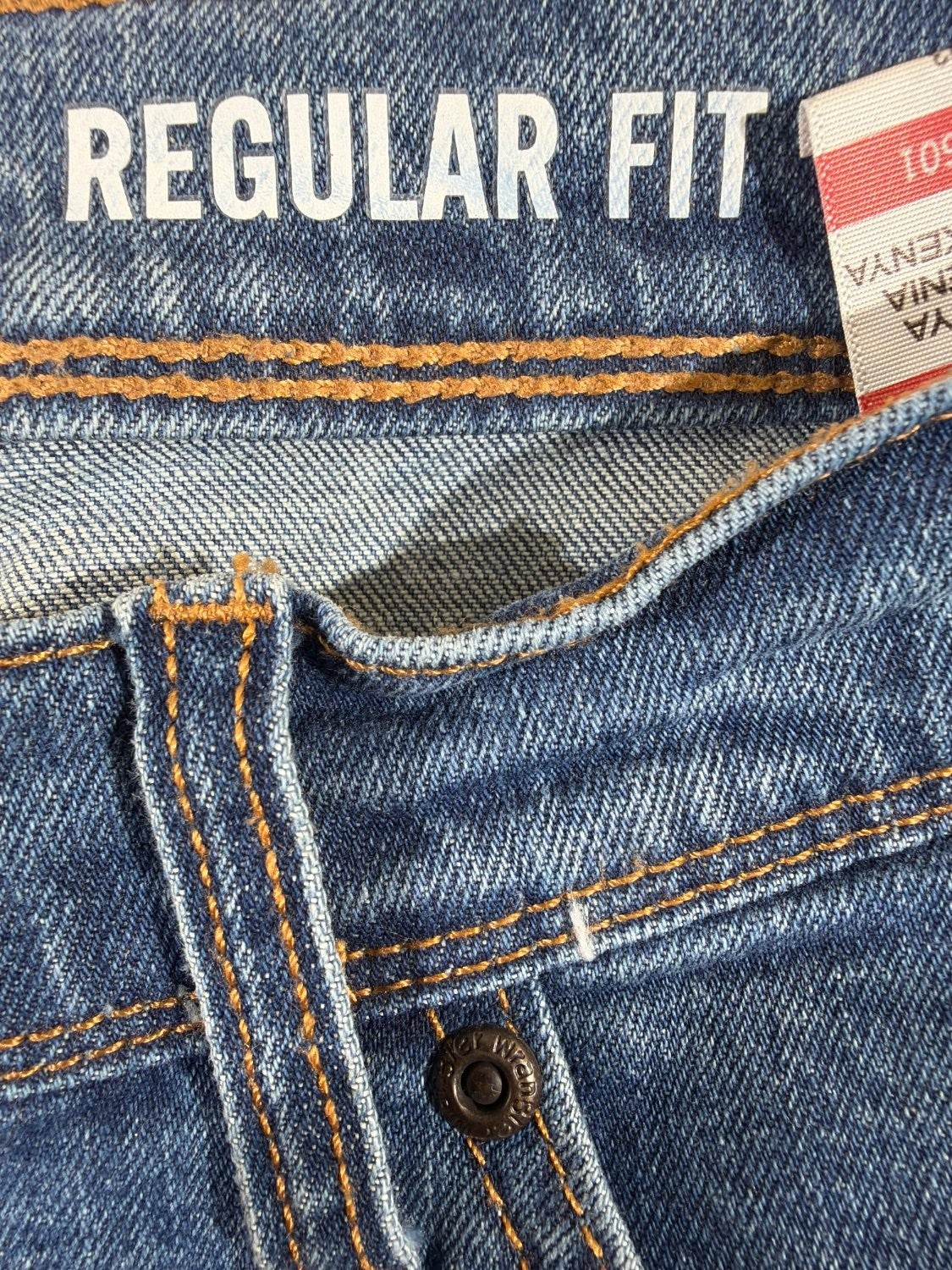 US 5 Wrangler Regular Fit Men's Blue Denim Jeans Stretch 38 x 30 Faded Wash