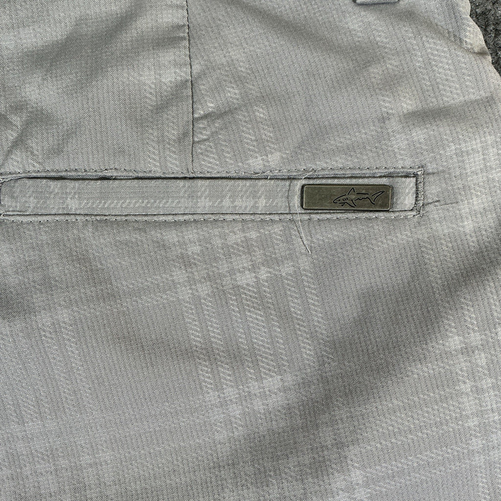 GREY NORMAN BLACK GREY WHITE PLAID SHORTS SZ 30 Men’s Fashion