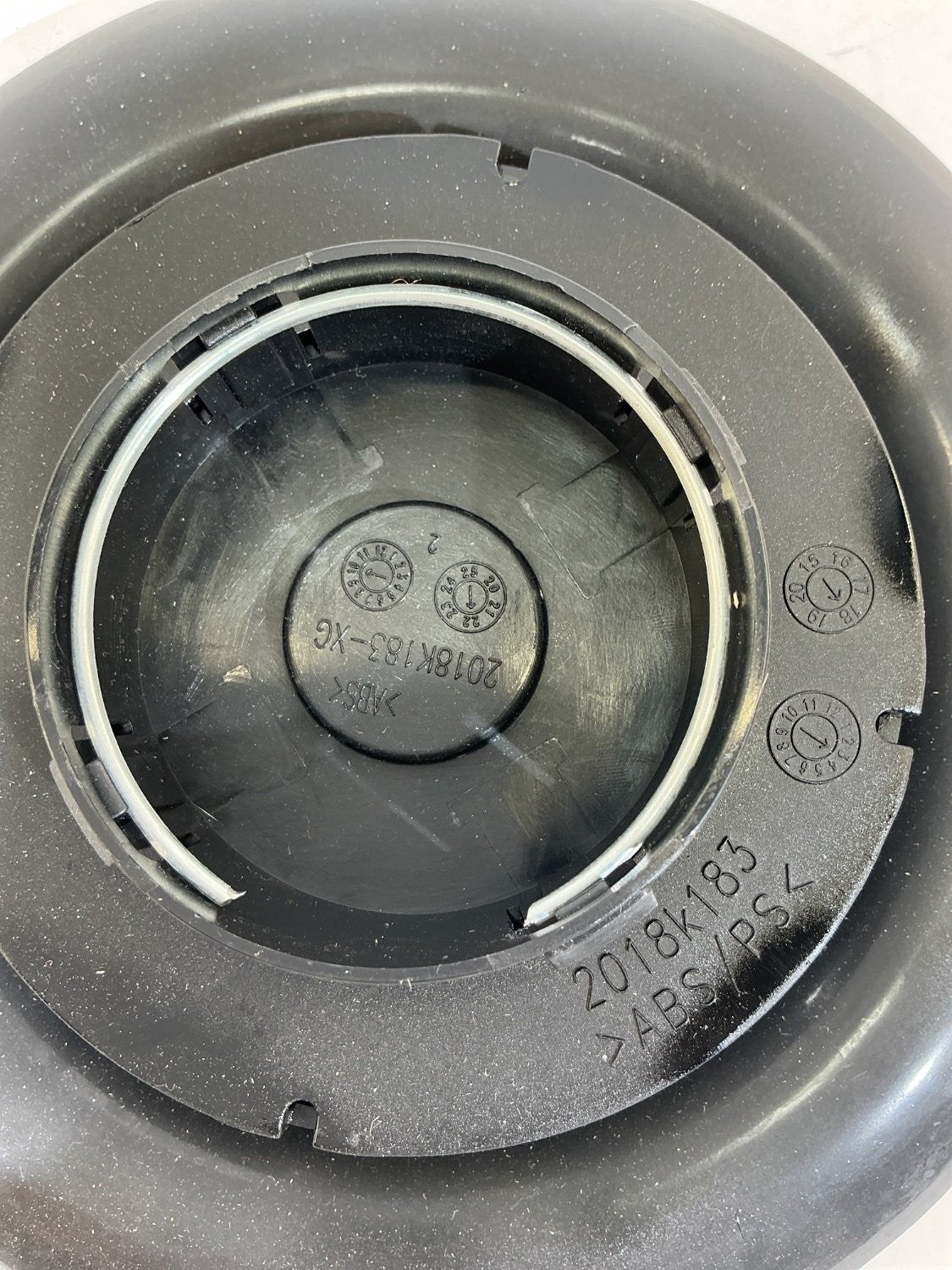 Rolls-Royce Wheel Center Cap Black Silver Self-Leveling Floating RR 2018K183