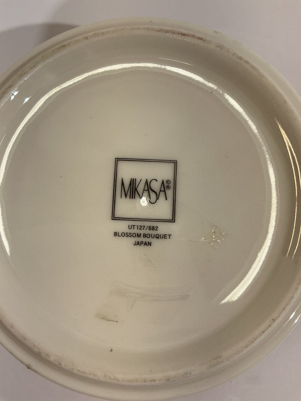 Mikasa Blossom Bouquet Porcelain Trinket Box Small Floral Gold Trim UT127/682