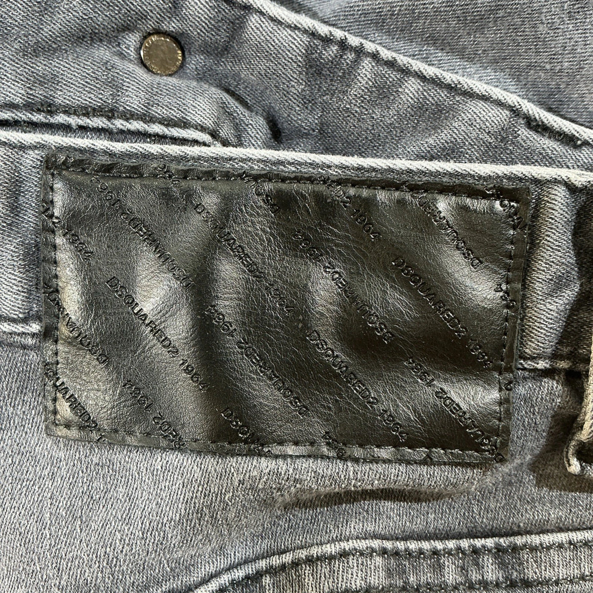 Dsquared2 men's grey distressed denim jeans Size 44